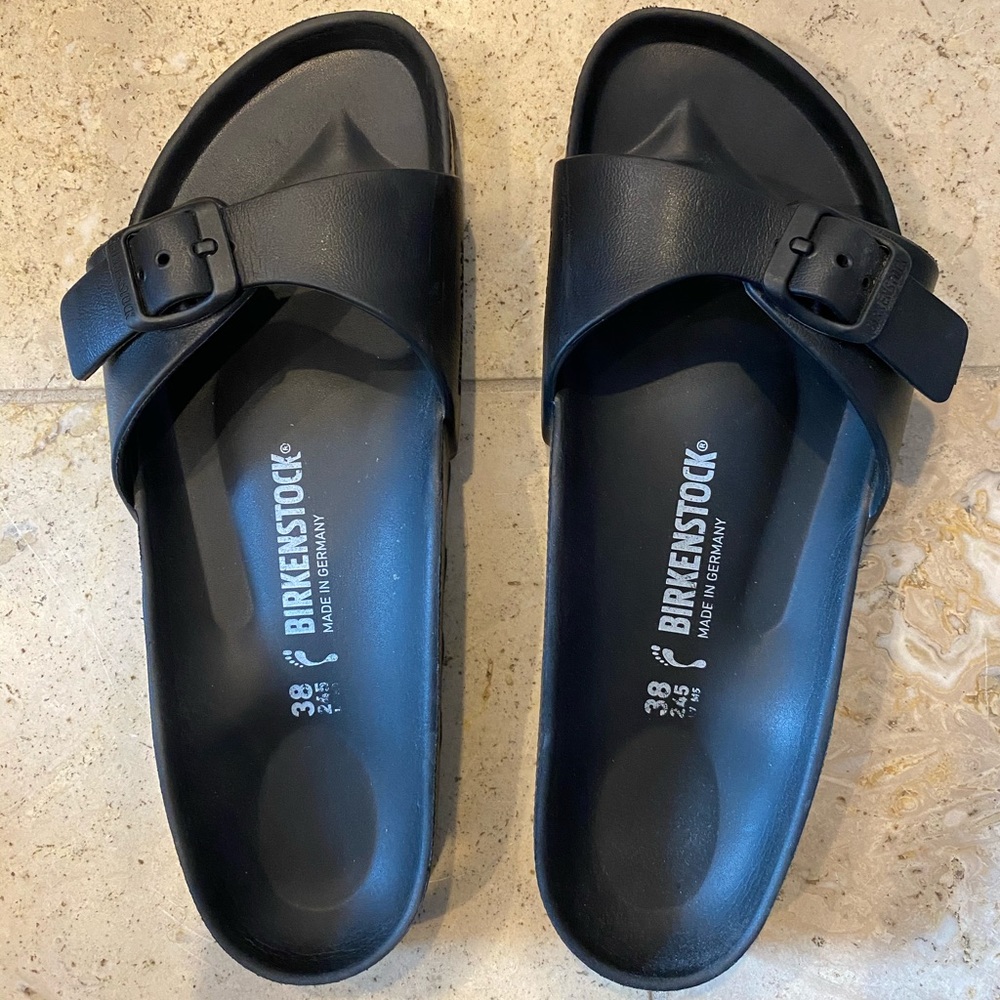 Black one strap birkenstocks